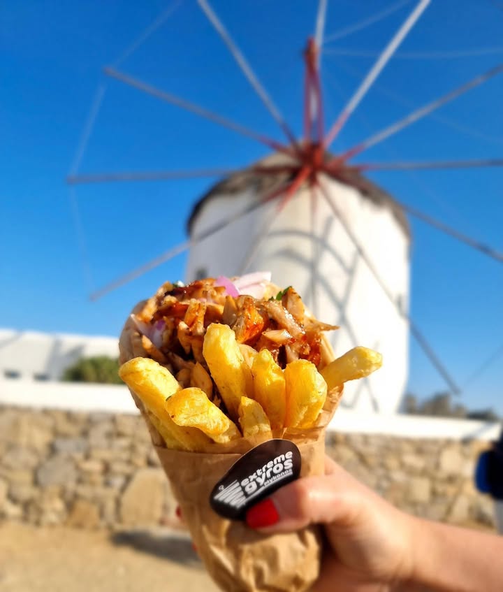Greek Gyros & Souvlaki - Grill - Extreme Gyros Mykonos