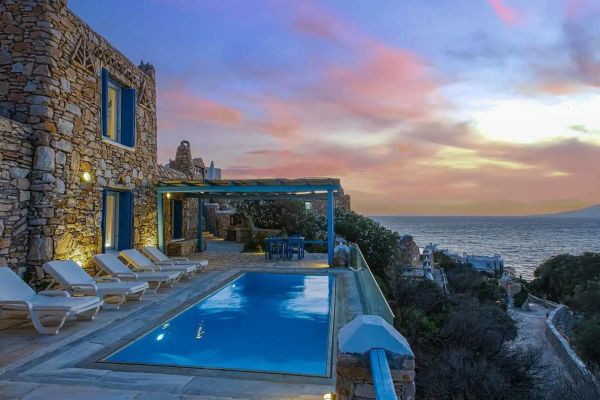 1-villa-pirgaki-luxury-villa-private-swimming-pool-sunset-view-cycladic-architecture-swimming-pool-endless-blue-mykonos-rocky-villas479B40FE-B08E-605B-A9B3-FA1467A5C2BD.jpg