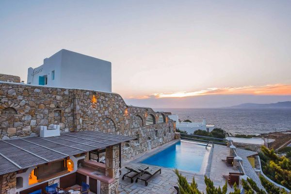 11-villa-omnia-luxury-villa-private-swimming-pool-sunset-view-cycladic-architecture-swimming-pool-endless-blue-mykonos-rocky-villasF2DD53C5-E97A-1AFA-D6E1-49D9101C58EB.jpg